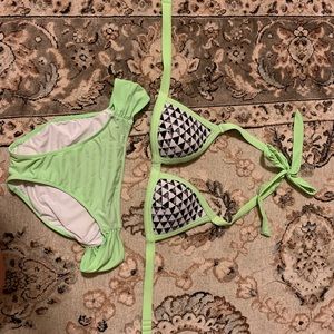 Victoria’s Secret bikini